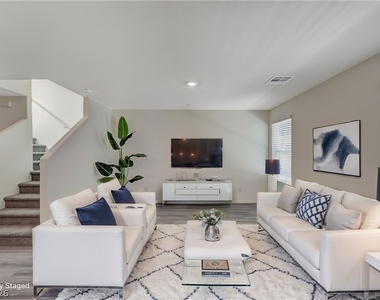 6923 Honor Hill Street - Photo Thumbnail 4
