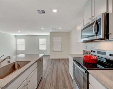 6923 Honor Hill Street - Photo Thumbnail 13