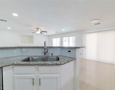 9632 Gatesville Avenue - Photo Thumbnail 8
