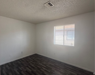 3500 Rio Robles Drive - Photo Thumbnail 7