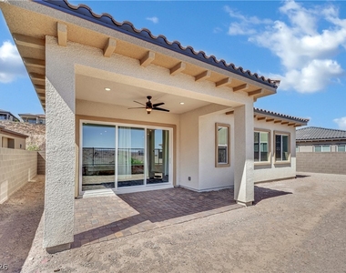 92 Ibiza Lake Drive - Photo Thumbnail 32