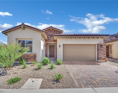 92 Ibiza Lake Drive - Photo Thumbnail 1