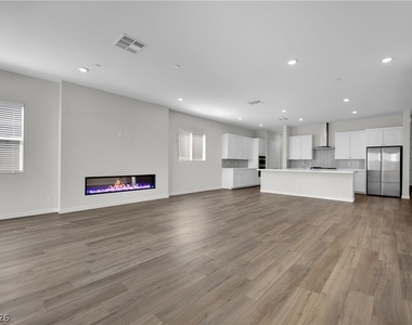92 Ibiza Lake Drive - Photo Thumbnail 22