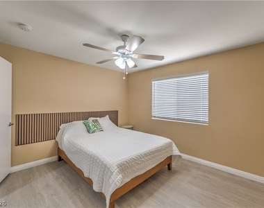 8400 W Charleston Boulevard - Photo Thumbnail 10