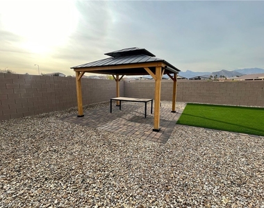 4041 Sweet Violet Court - Photo Thumbnail 40