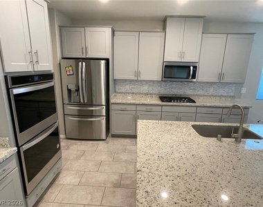 4041 Sweet Violet Court - Photo Thumbnail 7