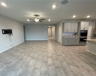 4041 Sweet Violet Court - Photo Thumbnail 12
