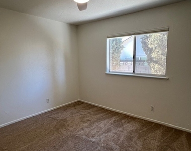 1536 Kay Court - Photo Thumbnail 23