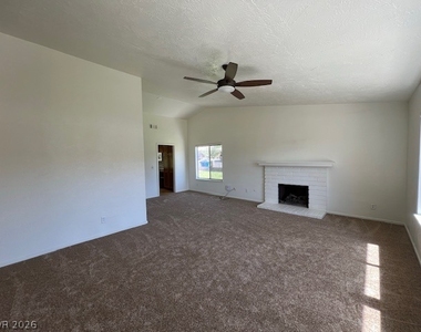 1536 Kay Court - Photo Thumbnail 6
