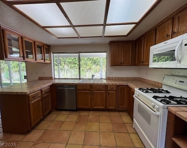 1536 Kay Court - Photo Thumbnail 12