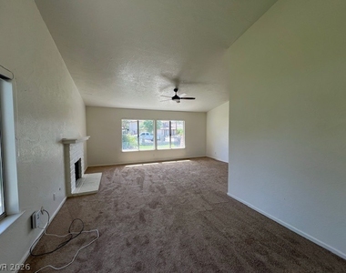1536 Kay Court - Photo Thumbnail 8