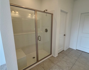 242 Freeport View Place - Photo Thumbnail 17