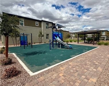 242 Freeport View Place - Photo Thumbnail 39