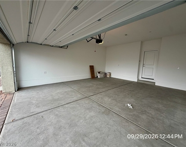 242 Freeport View Place - Photo Thumbnail 35