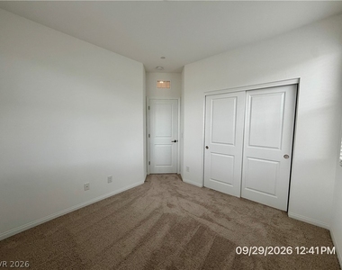 242 Freeport View Place - Photo Thumbnail 29