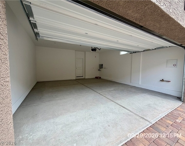 239 Freeport View Place - Photo Thumbnail 33