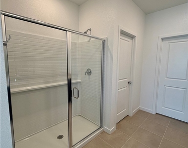 239 Freeport View Place - Photo Thumbnail 18