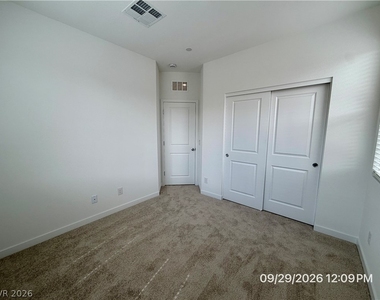 239 Freeport View Place - Photo Thumbnail 26