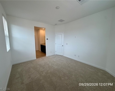 239 Freeport View Place - Photo Thumbnail 13