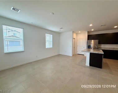 239 Freeport View Place - Photo Thumbnail 3