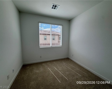 239 Freeport View Place - Photo Thumbnail 20
