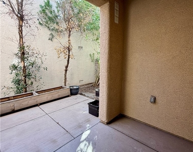 12056 Hathaway Pines Lane - Photo Thumbnail 10