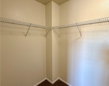 12056 Hathaway Pines Lane - Photo Thumbnail 20