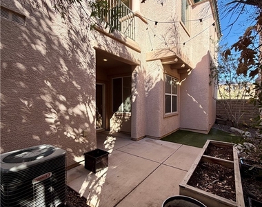 12056 Hathaway Pines Lane - Photo Thumbnail 12