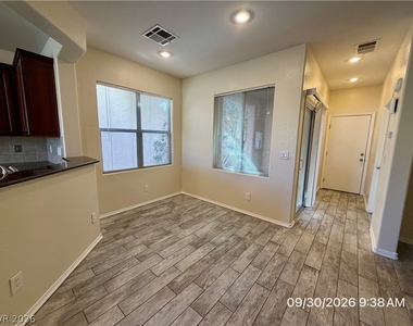 12056 Hathaway Pines Lane - Photo Thumbnail 7