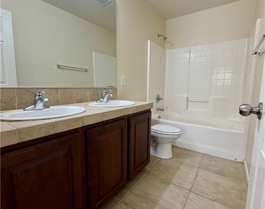12056 Hathaway Pines Lane - Photo Thumbnail 37