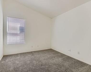 884 Cozy Valley Street - Photo Thumbnail 19