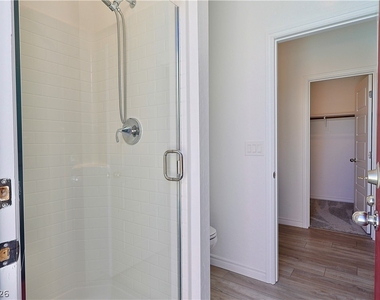 4441 Mural Glen Court - Photo Thumbnail 14