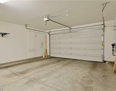 4441 Mural Glen Court - Photo Thumbnail 31