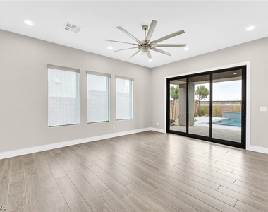 4008 Desert Trace Court - Photo Thumbnail 6