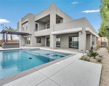 4008 Desert Trace Court - Photo Thumbnail 32