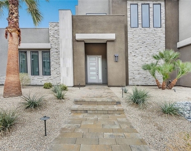 4008 Desert Trace Court - Photo Thumbnail 2