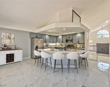 7321 Bush Garden Avenue - Photo Thumbnail 2