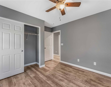 10748 Chickasaw Bend Court - Photo Thumbnail 22