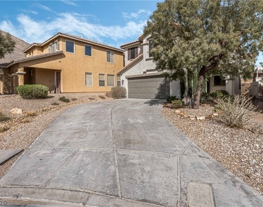 10748 Chickasaw Bend Court - Photo Thumbnail 2