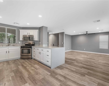 10748 Chickasaw Bend Court - Photo Thumbnail 8