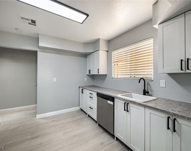 3151 Soaring Gulls Drive - Photo Thumbnail 2