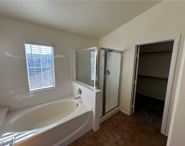 3023 Carbondale Street - Photo Thumbnail 15
