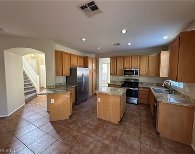 3023 Carbondale Street - Photo Thumbnail 2