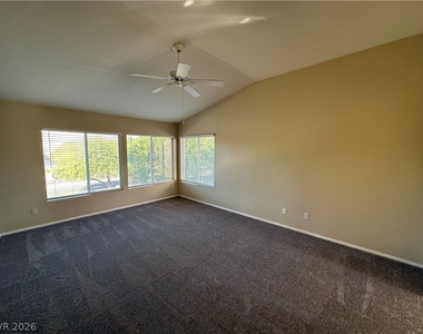 3023 Carbondale Street - Photo Thumbnail 12
