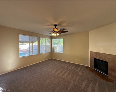 3023 Carbondale Street - Photo Thumbnail 7