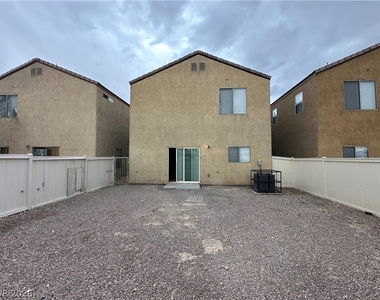 1613 White Skies Court - Photo Thumbnail 14