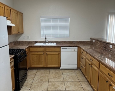 1613 White Skies Court - Photo Thumbnail 5