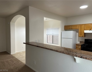 1613 White Skies Court - Photo Thumbnail 11
