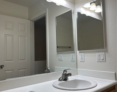 1613 White Skies Court - Photo Thumbnail 30
