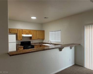 1613 White Skies Court - Photo Thumbnail 3